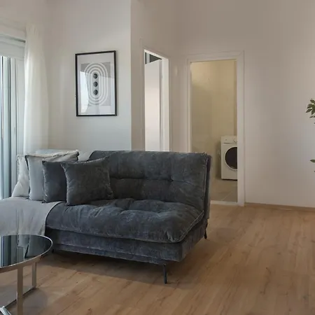 Phaedrus Living Breeze Residences Finesse Ларнака
