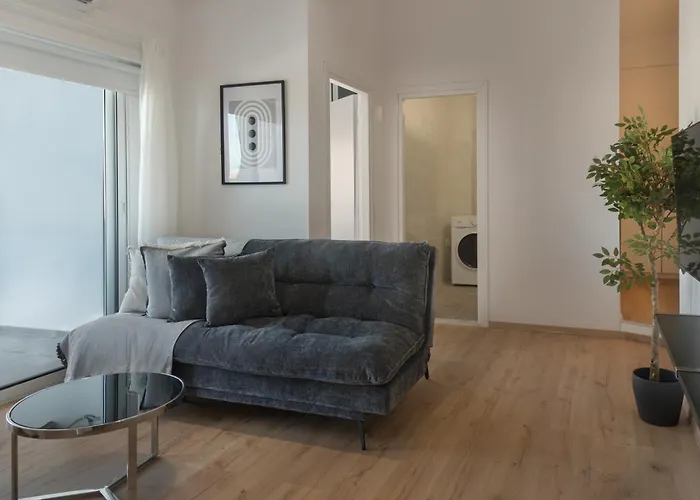 Phaedrus Living Breeze Residences Finesse ラルナカ